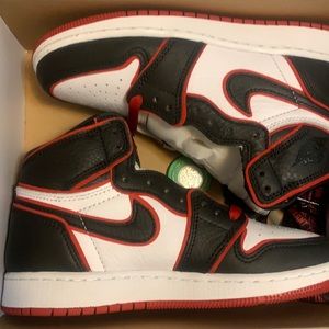 Air Jordan 1 bloodlines